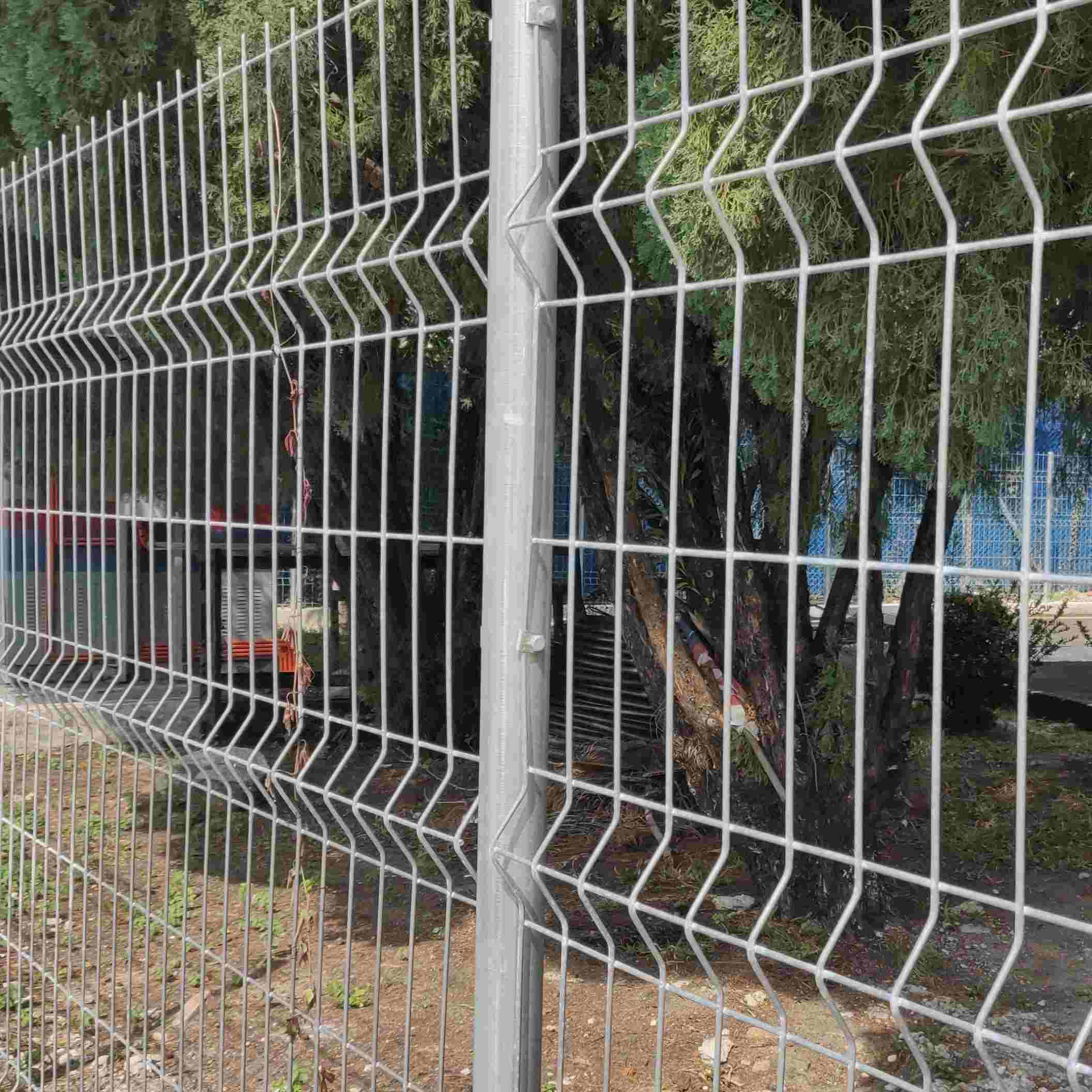 weld mesh fence